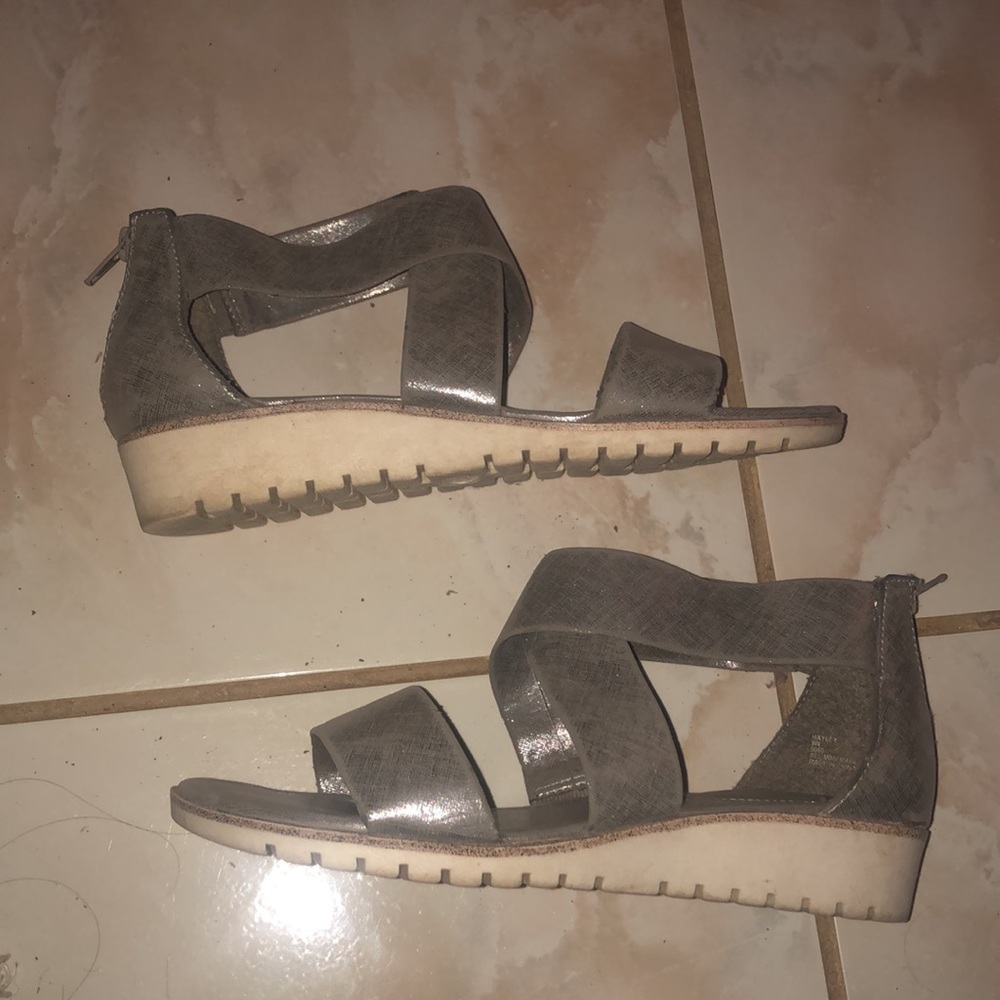 Cloud walker silver sandals